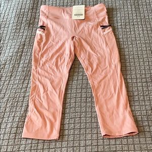 Fabletics mid-rise trinity mesh power touch crop